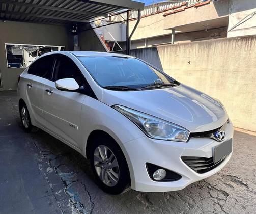 HYUNDAI HB20S 1.6 PREMIUM 16V FLEX 4P AUTOMÁTICO HYUNDAI HB20S 1.6 PREMIUM 16V FLEX 4P AUTOMÁTICO